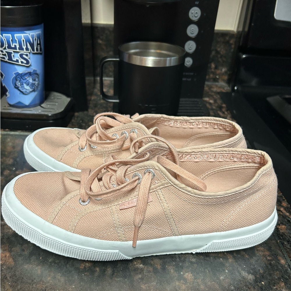 Like New. Superga Cotu Classic Canvas Sneakers 2750 Pink size 10/41.5 - Picture 2 of 8